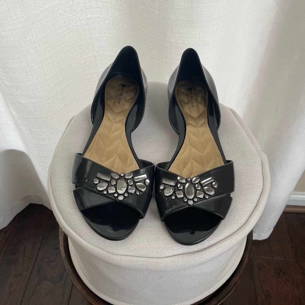 Petite Jolie Plastic Sandals